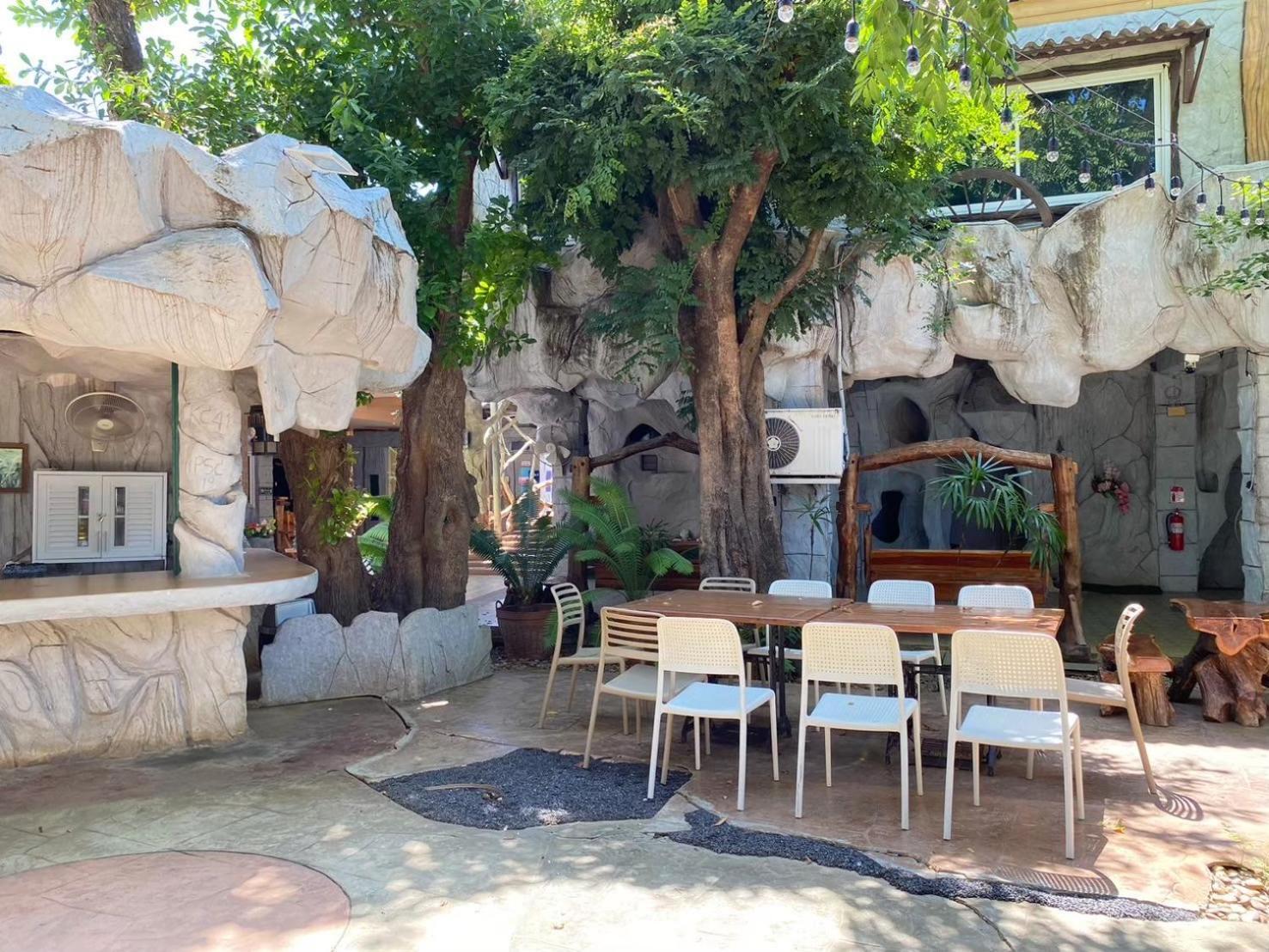 Suwanna Riverside Chainat Exterior photo