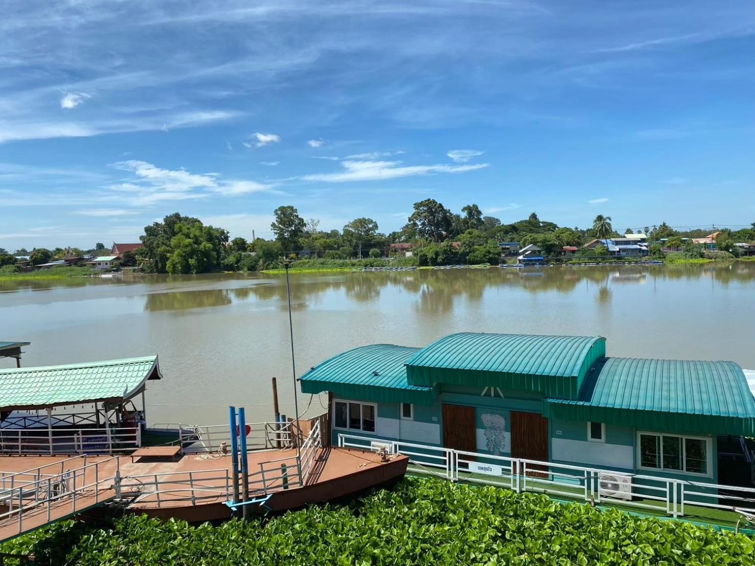 Suwanna Riverside Chainat Exterior photo