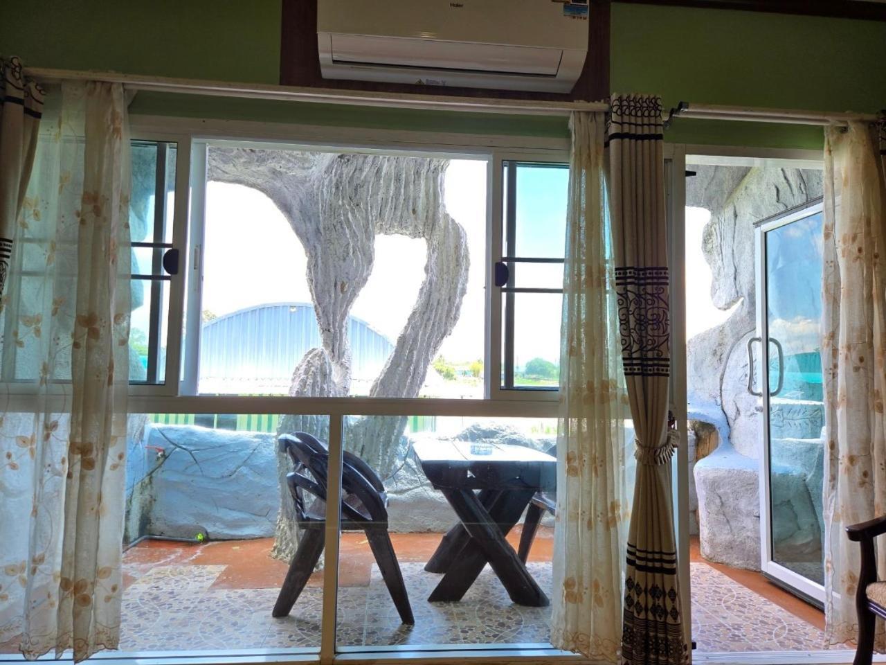 Suwanna Riverside Chainat Exterior photo