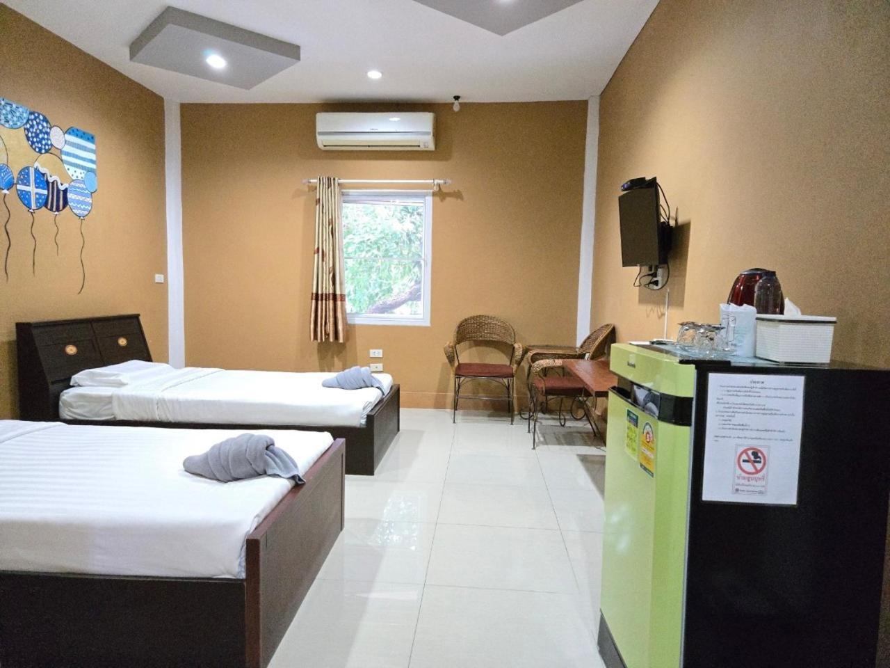 Suwanna Riverside Chainat Exterior photo