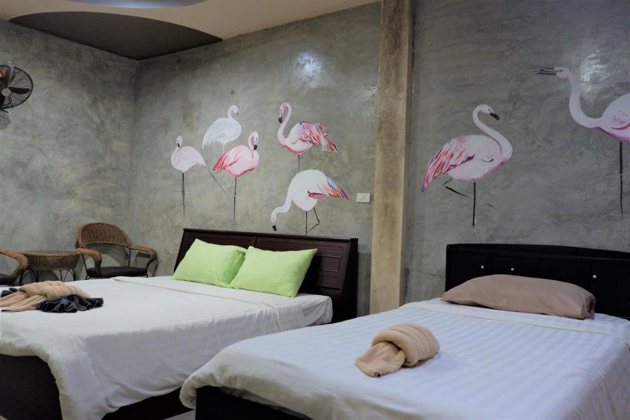 Suwanna Riverside Chainat Exterior photo