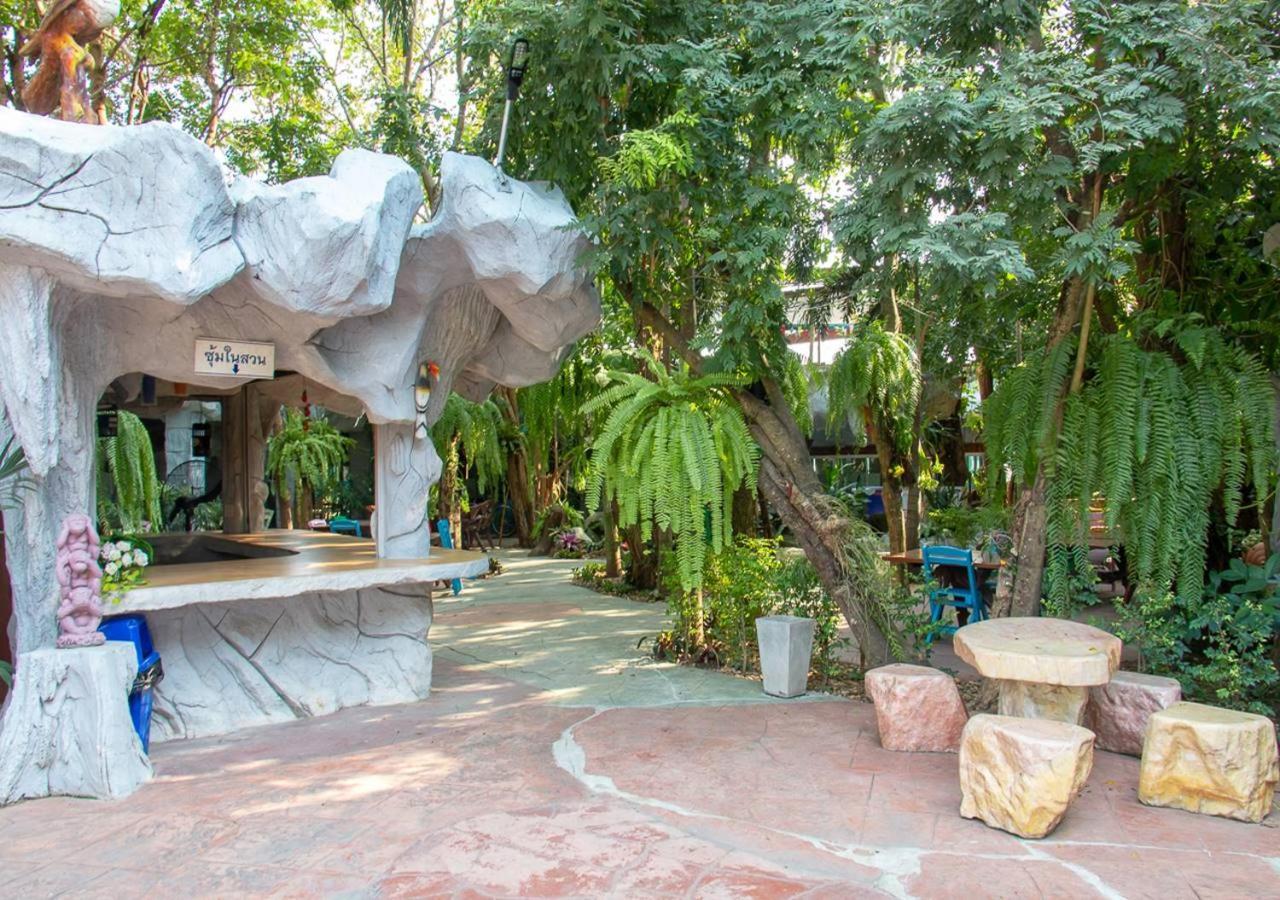 Suwanna Riverside Chainat Exterior photo